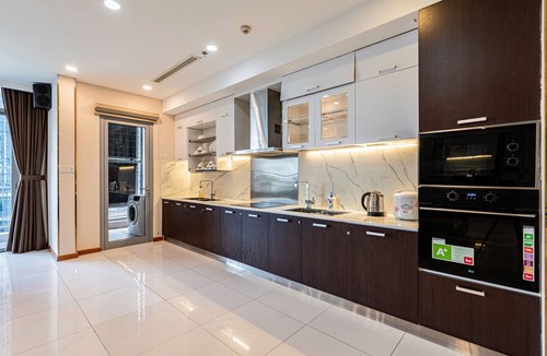 Hang Xanh Apartment | 4 Bedroom Apartment for Rent at Vinhomes Central Park