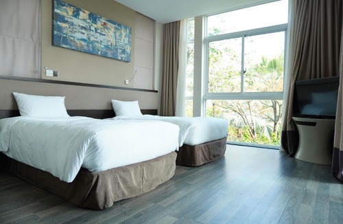 Ngu Hanh Son Resort | 4BR Private Pool Villa - 1 Min to Beach - Premier Village Da Nang
