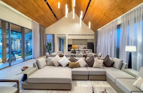 Cherngtalay Villa | 6BR 20m Private Pool Boutique Villa By Warm PLus