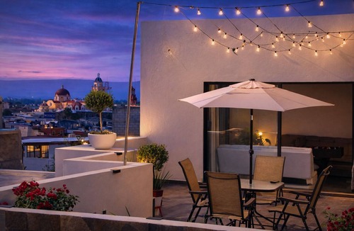 Atlixco House | 75" Cinema Room Game Room - Terrace - Family- Centrally located
