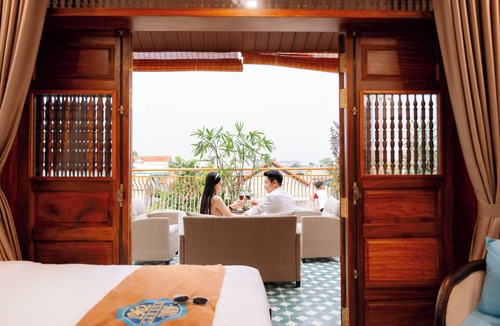 Hue Hotel | 75 Garden INN