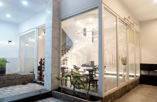 Quang An House | A cozy villa just 3-minute from West Lake, Ha Noi.