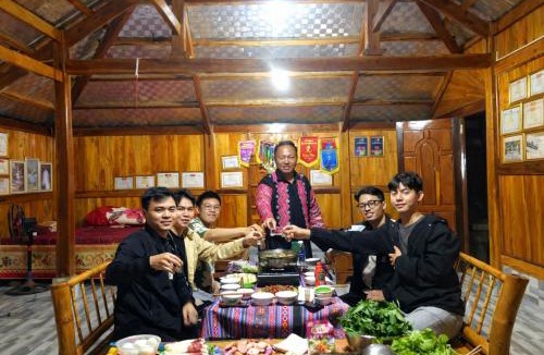 Mai Chau Hotel | A Thống Homestay