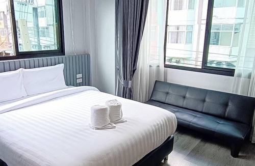Sanambin Hotel | Acozyposhtel