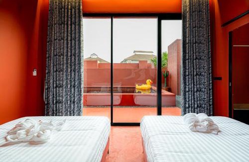 Saen Suk Villa | Afro Pool Villa Bangsean 01