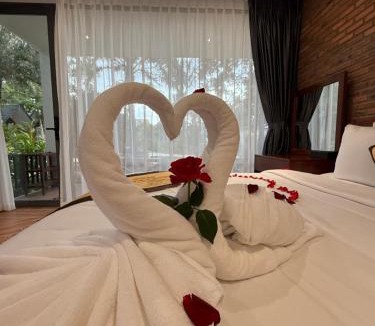 Ong Lang Cabin | Agarwood Garden Resort Phu Quoc