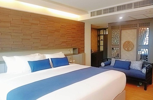 Chang Khlan Hotel | Ama's House Luxury Boutique Hotel