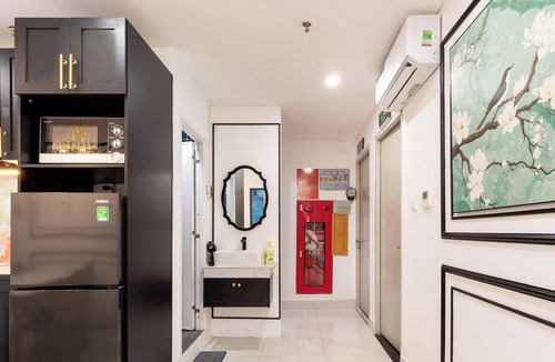 Tan Binh Apartment | Amazing 2-bedroom apt 800m to Airport, Elevator, Kitchen, Washing, Dryer