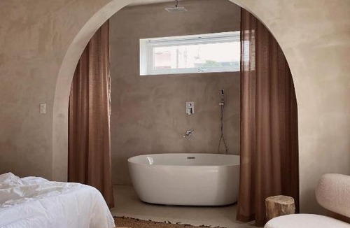 Tuy Hoa Hotel | AMBERGRIS