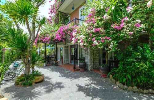 Hoi An City Centre Resort | Ancient Garden Boutique Hoi An