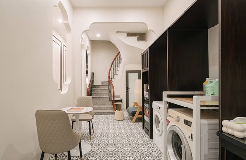 Đien Bien Apartment | Anora de Van - Cozy hotel in tranquil Hà Nội with big balcony and bathtub