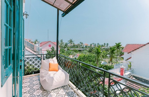 Cam Chau Apartment | Apartment 2 bedrooms, balcony river view kitchenn