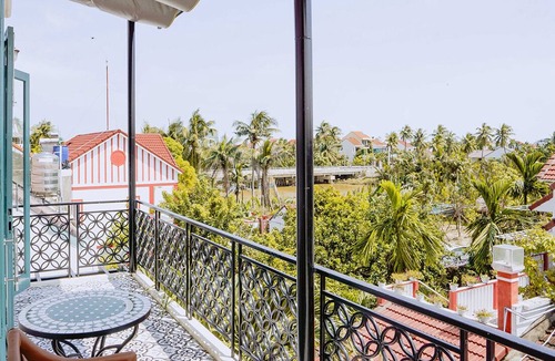 Cam Chau Apartment | Apartment 2 bedrooms, balcony river view kitchenn