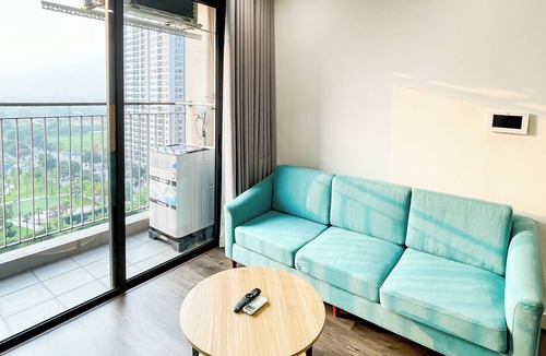 Gia Lam Apartment | Apartment near Artificial Beach, park view
