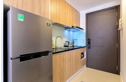 Bach Dang Riverside Apartment | Apartment Pool Infinity View HCM