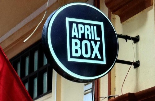 Ba Dinh Hostel | AprilBox Trackside Hostel