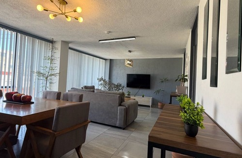 Zamora de Hidalgo Apartment | AR Suites 4: La Calzada