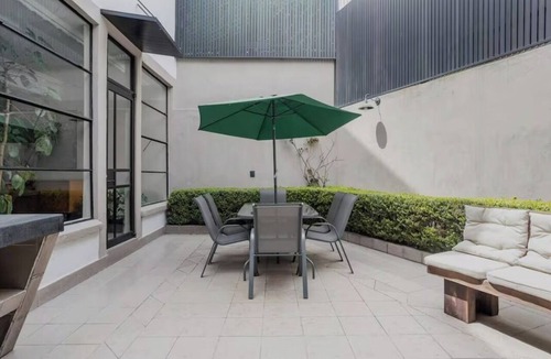 Hipodromo House | Art Deco 6-Bedroom House in Condesa with a Rooftop