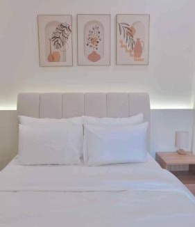 Phu Quy Hotel | At De June Homestay