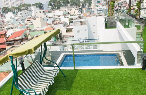Phu Nhuan Apartment | Auhome - Tea Garden Apartment with Sky Pool
