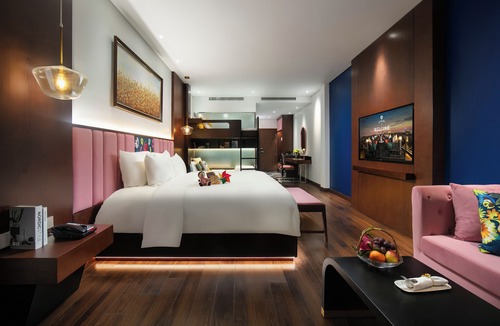 Hang Buom Hotel | Aurora Central Hotel