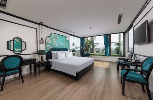 Truc Bach Hotel | Azen Lakeside Hotel & Travel