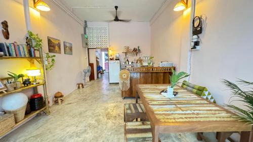 Talat Noi Hostel | Baan YentaFo - Pink House 2nd floor