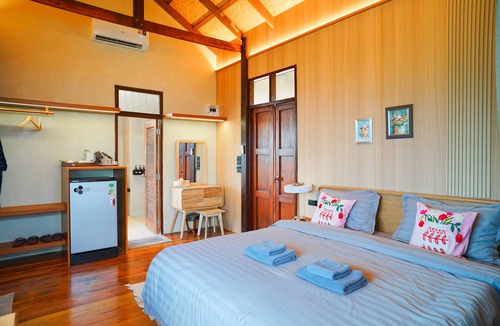 Chonburi Hotel | Baannok at Motakhian