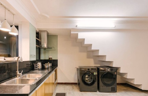 Trang Tien House | Balcony- 450m2- 6BR for 16PPL- Near Opera House
