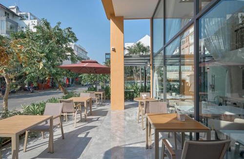 Phu My Hung Hotel | BALVENIE HOTEL Phu My Hung SECC