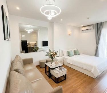 Ha Long Apartment | Baymew sea view studio balcony greenbay garden