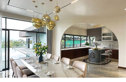 Bao Loc Villa | BB HOUSE BẢO LỘC - VILLA CÓ HỒ CÁ KOI, HỒ BƠI VÔ CỰC NGẮM MÂY NGÀN
