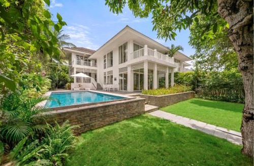 Ngu Hanh Son Villa | Beach Access Luxury 4 Bedroom Private Pool Villa at Premier Village Danang Resort