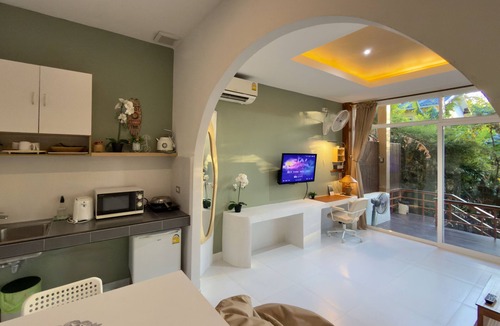 Bai Lan Hotel | Beach Jungle Koh Chang