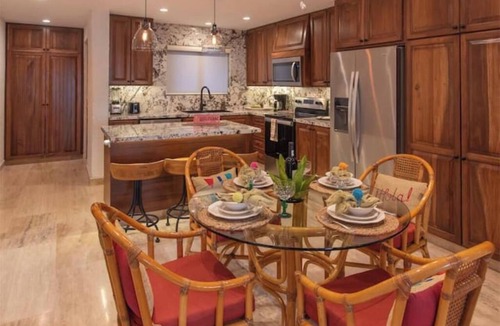 San Jose del Cabo Condo | Beachfront Beautiful 2 Bedroom 2 Bathroom Condo near surf break