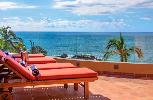 Conchas Chinas Villa | BEACHFRONT MEXICAN LUXURY VILLA
