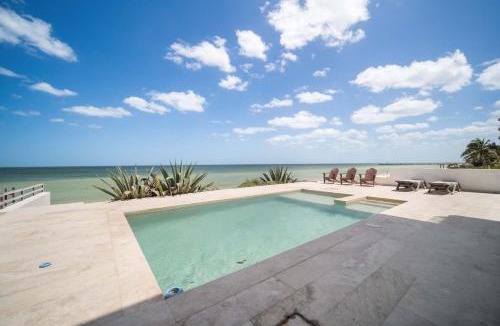 Telchac Puerto House | Beachfront Upscale House in Telchac