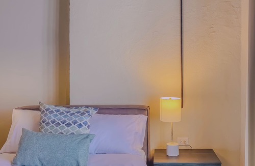 El Carmen House | Beautiful double suite in an old house with contemporary restoration.