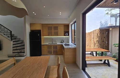 Son Tra House | Beautiful 3-bedroom house with jacuzzi near beach in Đà Nẵng