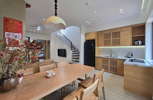 Son Tra House | Beautiful 3-bedroom house with jacuzzi near beach in Đà Nẵng