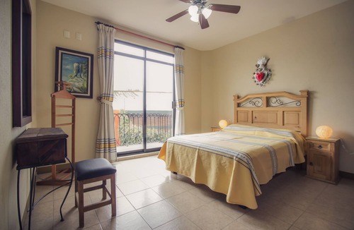 Centro Apartment | Beautiful Apartment in Charming Colonial Neighborhood Jalatlaco