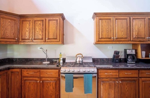 San Antonio de las Minas House | Beautiful Home at Valle de Gpe with Jacuzzi, AC & Wifi