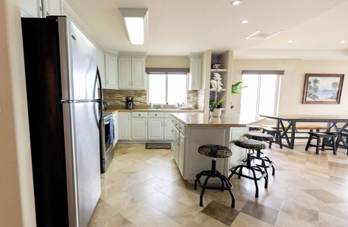 Centro Playas Condo | Beautiful Oceanfront View 3-bedroom condo in Downtown Playas de Rosarito