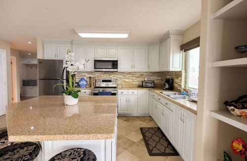 Centro Playas Condo | Beautiful Oceanfront View 3-bedroom condo in Downtown Playas de Rosarito