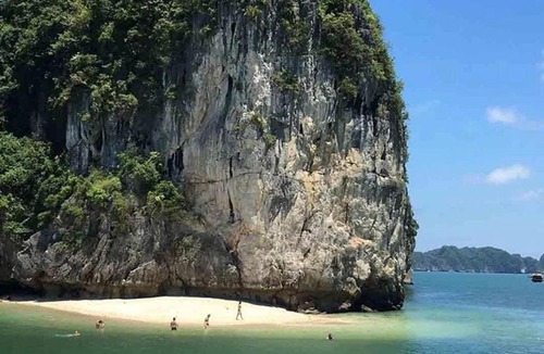 Cat Ba Boat Rental | Beka Cruise