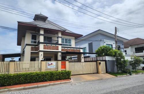 Saen Suk Villa | Ben's House Bangsaen