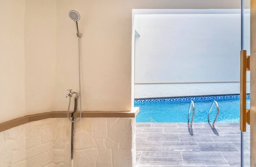 Bui Thi Xuan Villa | Ben Thanh Pool Villa D1 with 6 bedrooms