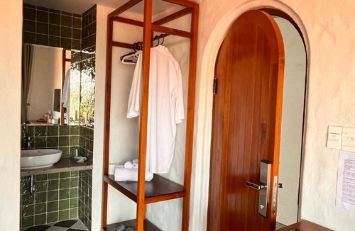 Hue Hotel | Berry Boutique
