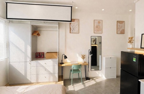 Downtown Ho Chi Minh City Apartment | Best Location | Home Cinema | Peaceful | Calmigo