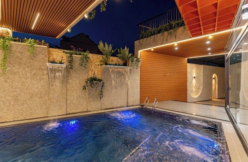 Thang Tam Villa | Biệt thự Hoàng Hậu Phương Nam, The Southern Queen Villa